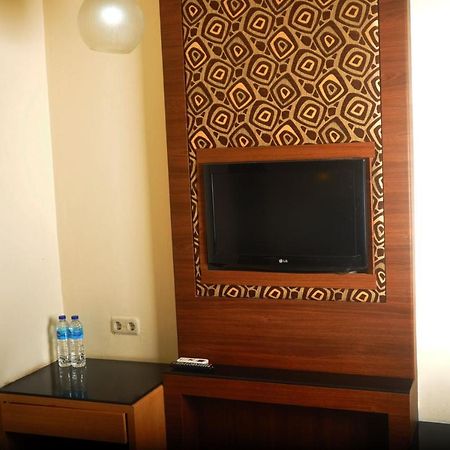 Ams Penthouse Hotel Jakarta Exterior foto
