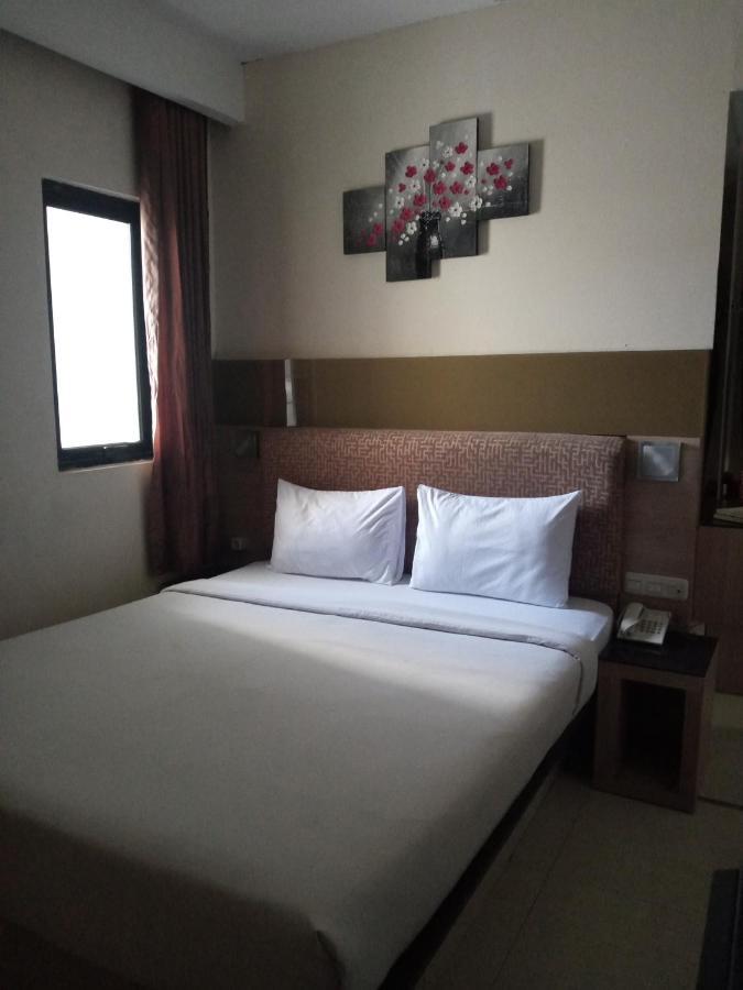 Ams Penthouse Hotel Jakarta Exterior foto
